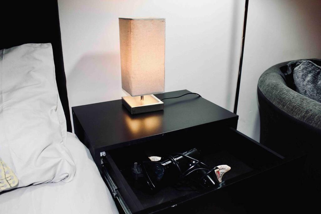 Modern City Central Studio Apt برمنغهام المظهر الخارجي الصورة